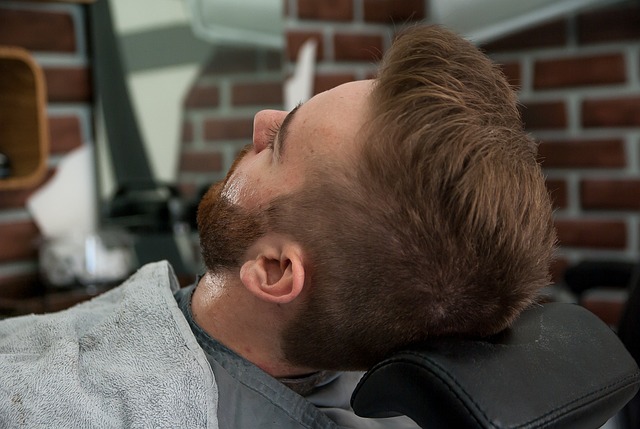 Hier ist ein bild von einer Männerfrisur